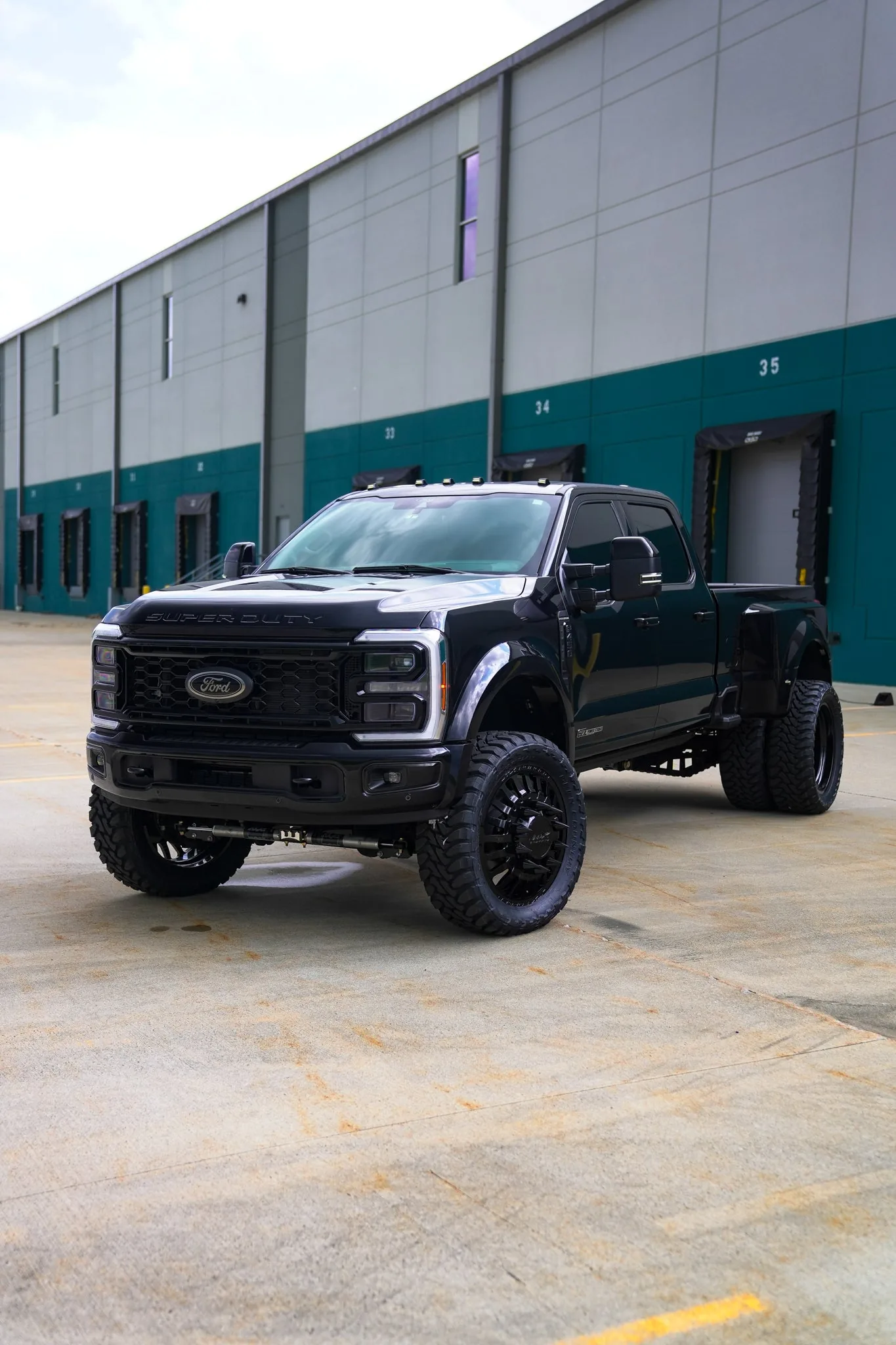 Mr. Carlos's Tow Pig, a 2024 Ford F-450 Platinum built by Boss Trucks Customs