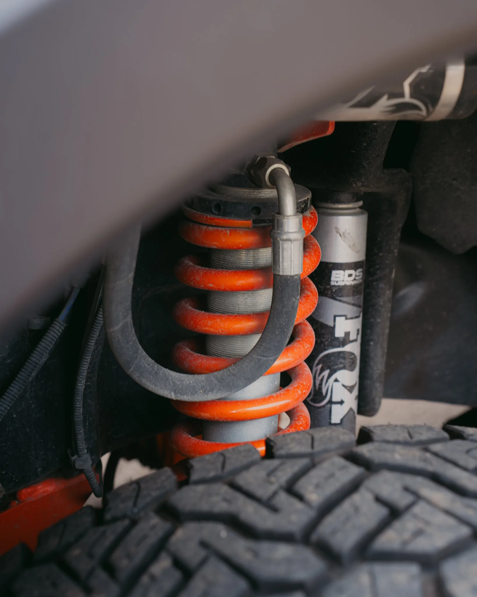 Lift kits and leveling kits